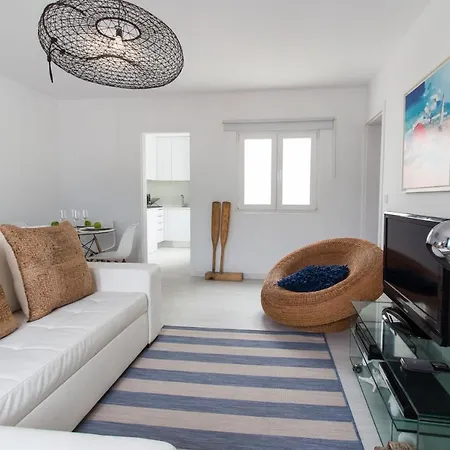 Apartman And Mountain Lisboa / *