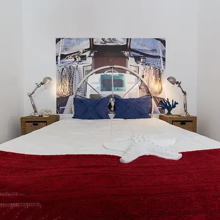 Apartman And Mountain Lisboa / *