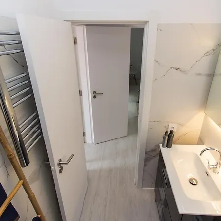 Apartment And Mountain Lisboa / Sesimbra